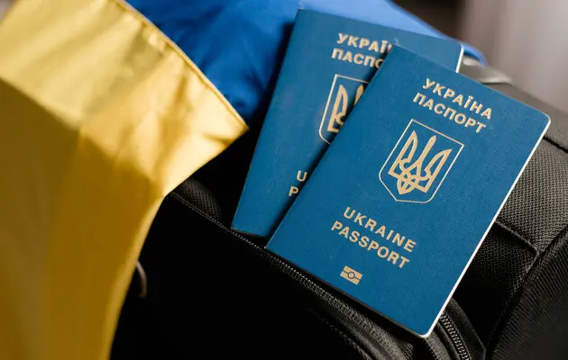 Абсолютное большинство украинцев гордятся своим гражданством – соцопрос