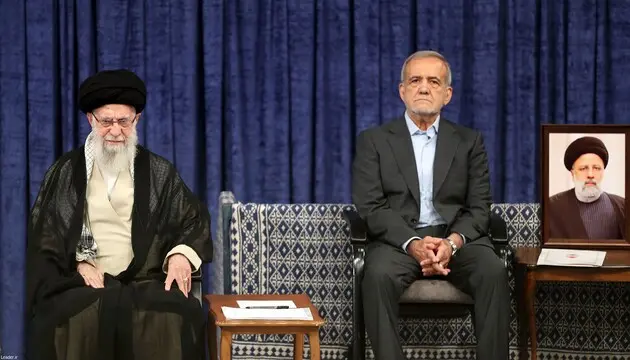 Верховный лидер Ирана заявил об открытости к улучшению связей с Западом