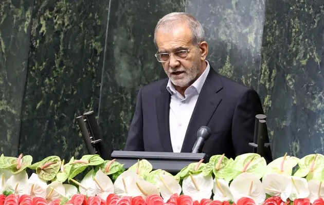 Новий президент Ірану склав присягу під скандування “Смерть Америці й Ізраїлю”