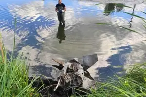 В одному з київських ставків рятувальники виявили залишки російської ракети Х-101