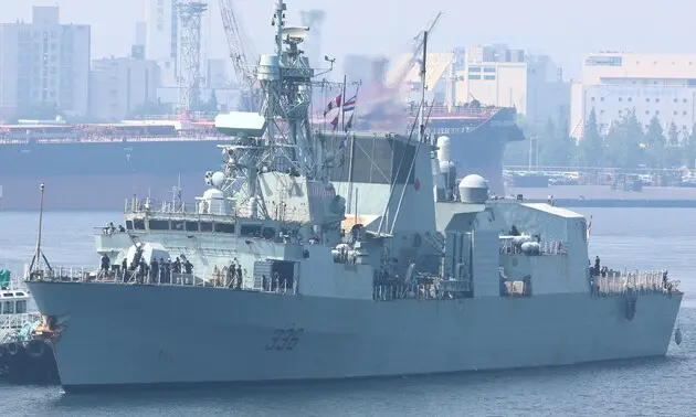 Китай осудил проход военного корабля Канады через Тайваньский пролив