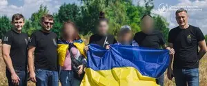 З окупованої Луганщини повернули двох дітей та жінку 