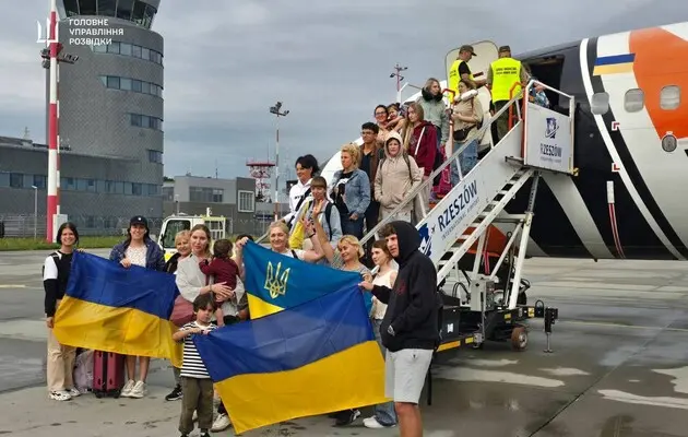 Україна розпочала евакуацію громадян з Лівану