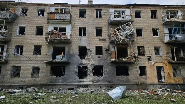 Прилет по критической инфраструктуре, поврежденные дома, погибшие и раненые: как прошли сутки в Херсонской области