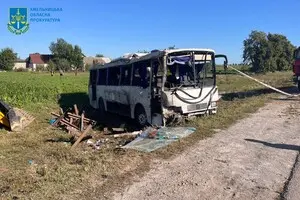 В Хмельницкой области перевернулся автобус с детьми, есть погибшие