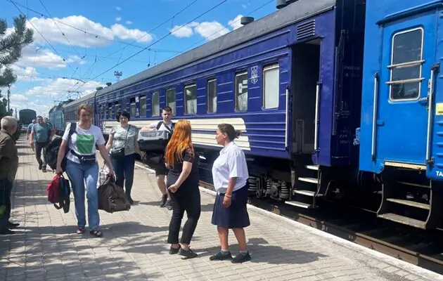 «Ситуація тільки погіршується»: людей закликають терміново евакуюватися з Покровська