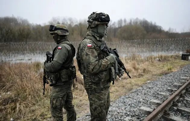 Невже Росію справді цікавить, яка у нас погода: у Польщі вважають, що перебувають у стані гібридної війни