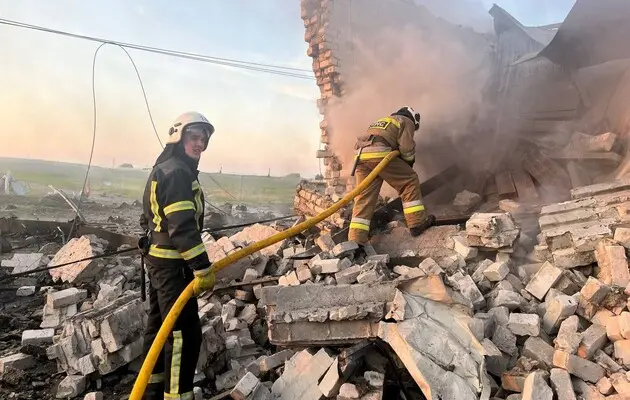 Уламки дрона підпалили підприємство у Черкасах - ОВА