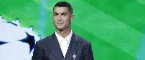Криштиану Роналду получил награду от УЕФА за историческое достижение