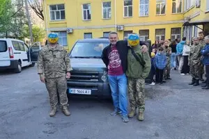 Днепровская таможня требует от волонтеров штраф за автомобили, ввезенные для ВСУ еще в 2022 году. Некоторые машины хотят конфисковать