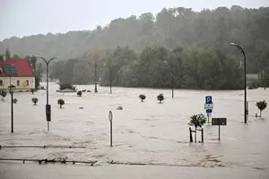 Польшу накрыл сильный паводок, города и села уходят под воду