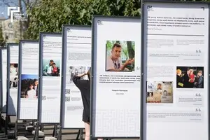 В Киеве провели мемориальную акцию в честь Георгия Гонгадзе и открыли Аллею памяти