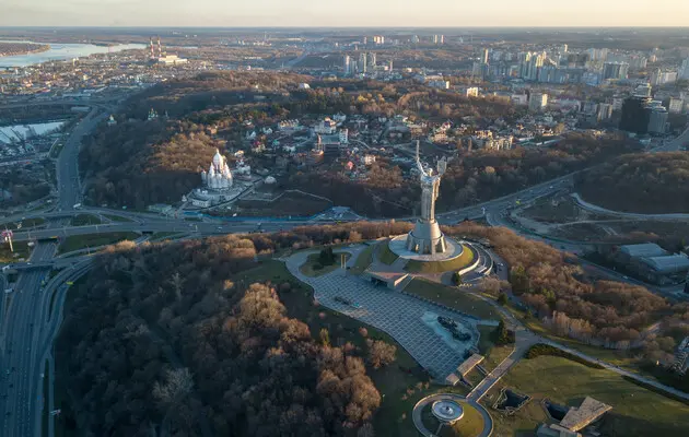 У Києві тимчасове погіршення стану повітря: КМДА дала рекомендації місцевим жителям 