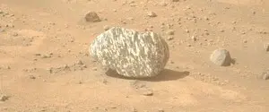 Необычная находка: Perseverance обнаружил камень, не похожий на другие на Марсе