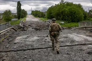 Як звільняють із армії за сімейними обставинами й чи сприяє це мотивації батьківщину захищати?