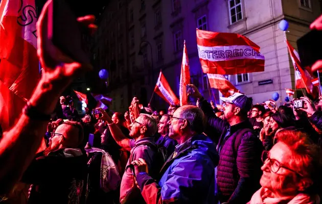 В Австрії проходять парламентські вибори, на яких можуть перемогти ультраправі