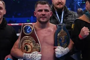 Український чемпіон світу Берінчик захищатиме титул в андеркарді реваншу Усика та Ф'юрі