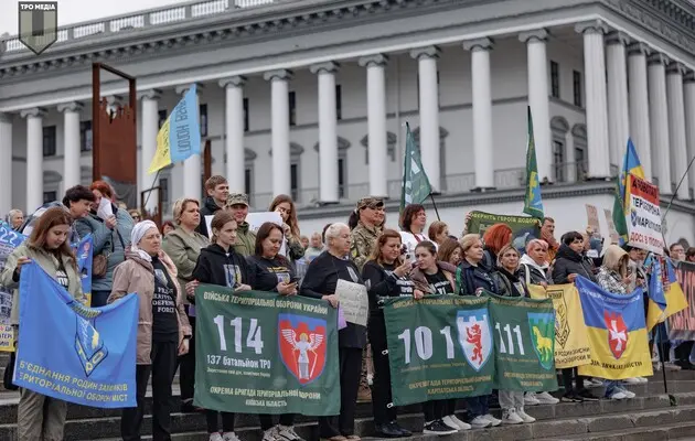 У Києві відбулася мирна масова акція на підтримку зниклих безвісти та полонених захисників