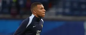 У Франції стався гучний скандал через похід зіркового футболіста Мбаппе до нічного клубу