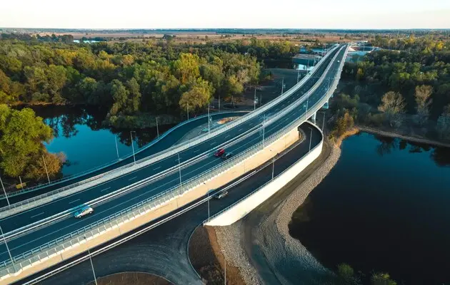 В Чернигове открыли новый мост через Десну