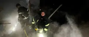 В Ирпене завершили разбирать завалы, в МВД рассказали о разрушениях и пострадавших от ночной атаки дронов на Киевщину