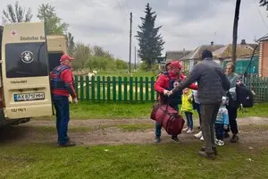 У кожного другого українця є рідні, які покинули свій дім через війну – опитування