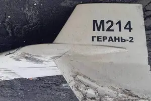 У Києві впали уламки дрона - місцева влада повідомили про пожежу і руйнування, ймовірно, є постраждалі