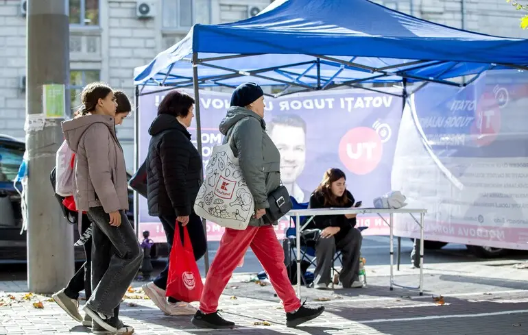 Вибори в Молдові: РФ готує “підривні дії” проти закордонних виборчих дільниць — Politico