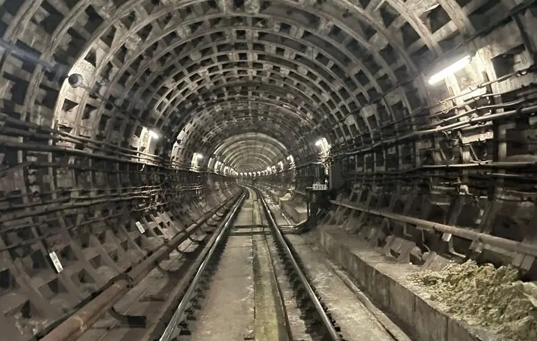 Через підтоплення тунелів столичного метро повідомлено підозру колишньому директору