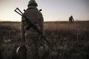 Военный: Наибольшая проблема ВСУ — остатки колониальной, имперской армии