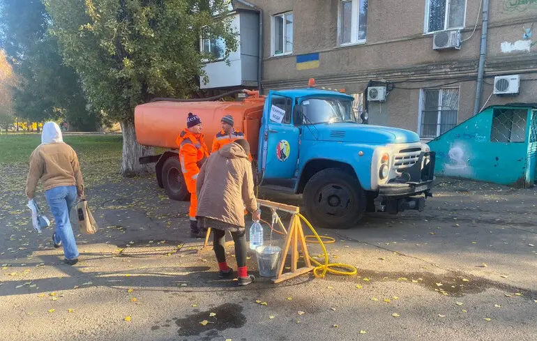 Машина з технічною водою в Одесі