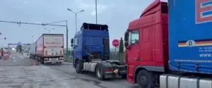 Польські фермери знову заблокували пункт пропуску на кордоні з Україною: скільки триватиме акція протесту