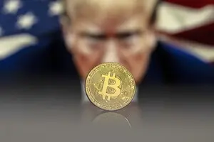 Bitcoin впервые превысил отметку в 100 000 долларов: как администрация Трампа влияет на криптовалюту