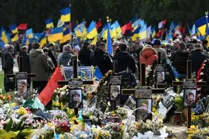 Украина потеряла погибшими 43 тысячи военных с начала полномасштабной войны — Зеленский