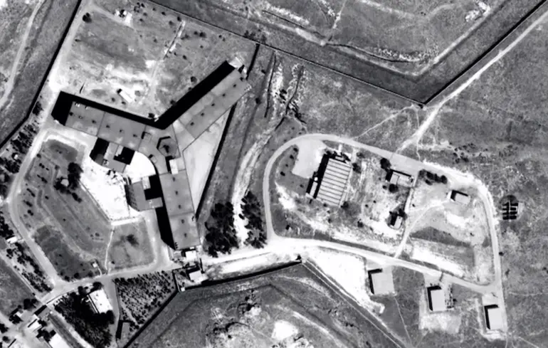 Тюрьма Седная, фото со спутника