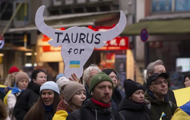 Партия Шольца хочет прописать запрет на передачу Украине ракет Taurus в предвыборной программе ‒ СМИ