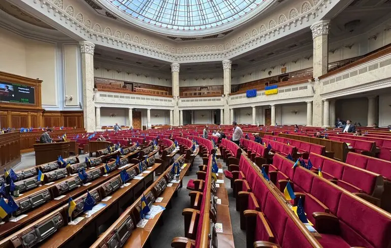 Хоменка та Малюка викликали в Раду для прилюдної оцінки заяв Бойка