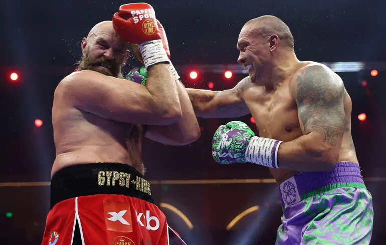 Став відомий вердикт штучного інтелекту по реваншу Усика та Ф'юрі