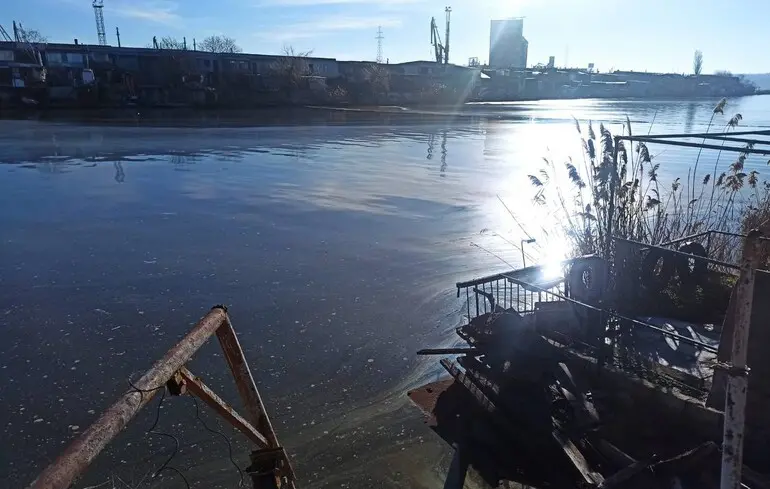 У Південний Буг витекло 1800 тонн олії: підраховано можливу суму збитків