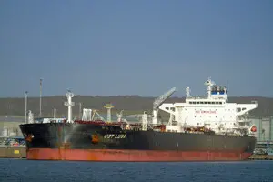 Одних только санкций для борьбы с «теневым флотом» РФ недостаточно: что еще нужно сделать