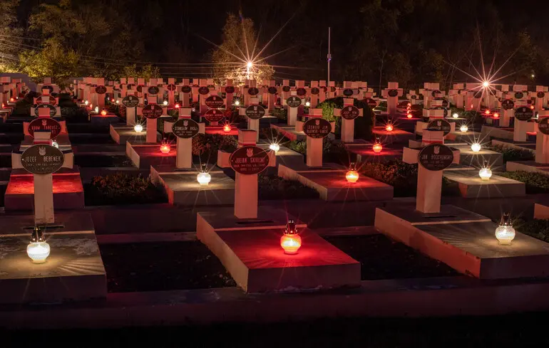 Польский военный мемориал на Лычаковском кладбище во Львове.