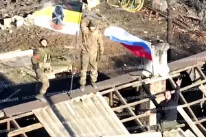 Россияне заявили о захвате еще одного населенного пункта возле Курахово: по знаменосцам никто не стрелял