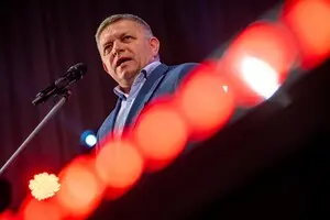 Фицо отказался ехать в Киев на встречу с Зеленским