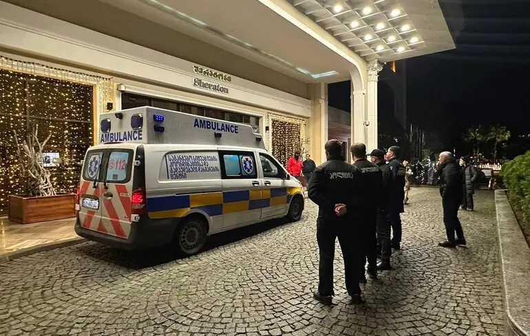 "Швидка" на місці нападу на Георгія Гахарію