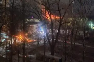 Дроны подожгли авиазавод в российском Смоленске - росСМИ