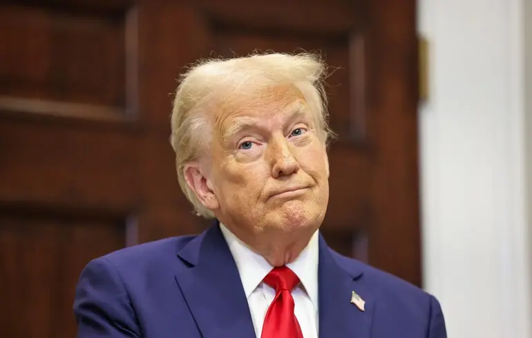 Трамп похвалил премьера Британии после критики Маска