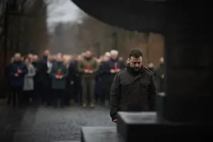 Зеленский прибыл в Польшу на торжества к годовщине освобождения Аушвица