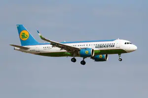 Узбекские авиалинии решили больше не летать над Россией и Беларусью