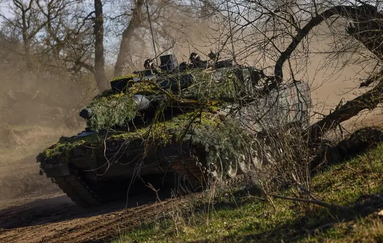 Український екіпаж танка Leopard знищив колону бронетехніки РФ