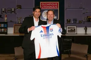 Бывший главный тренер 